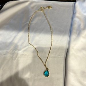 Kendra Scott necklace